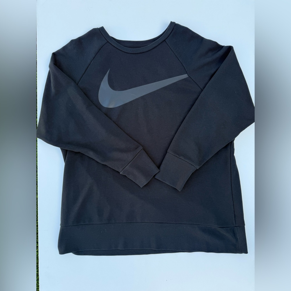 Nike Dri Fit Black Crewneck Sweatshirt with Swoosh